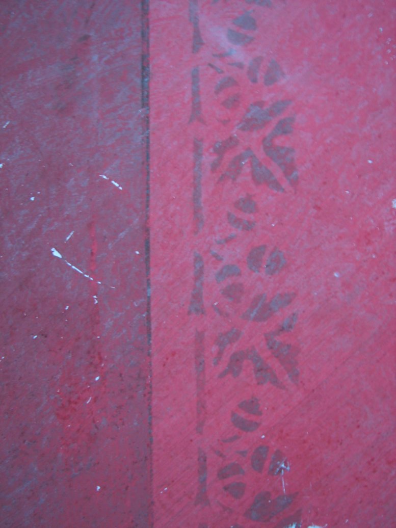 The incredible red paint we discovered under the wallpaper does have a rather lovely oak leaf & acorn freeze along it - perhaps a pattern that will recur once redecorating is complete